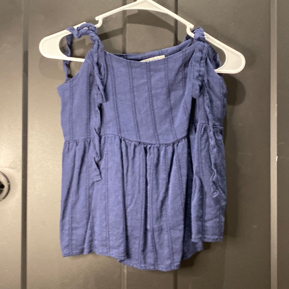 Old navy. Navy blue. Size is xs